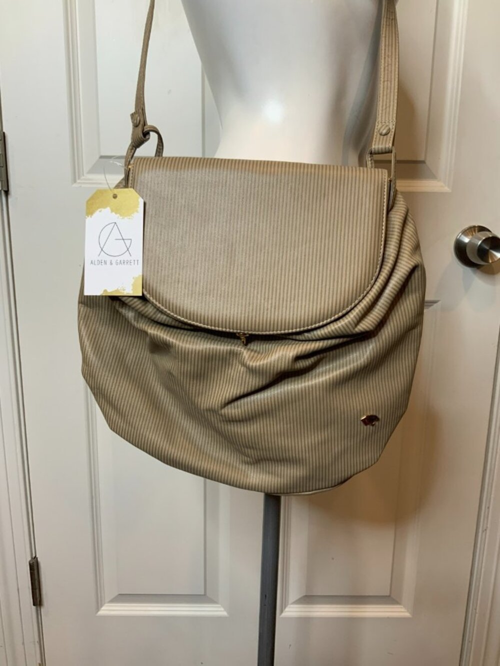 Bagheera Tan Gray Striped Crossbody Purse W/ Gold Tone Panther Logo